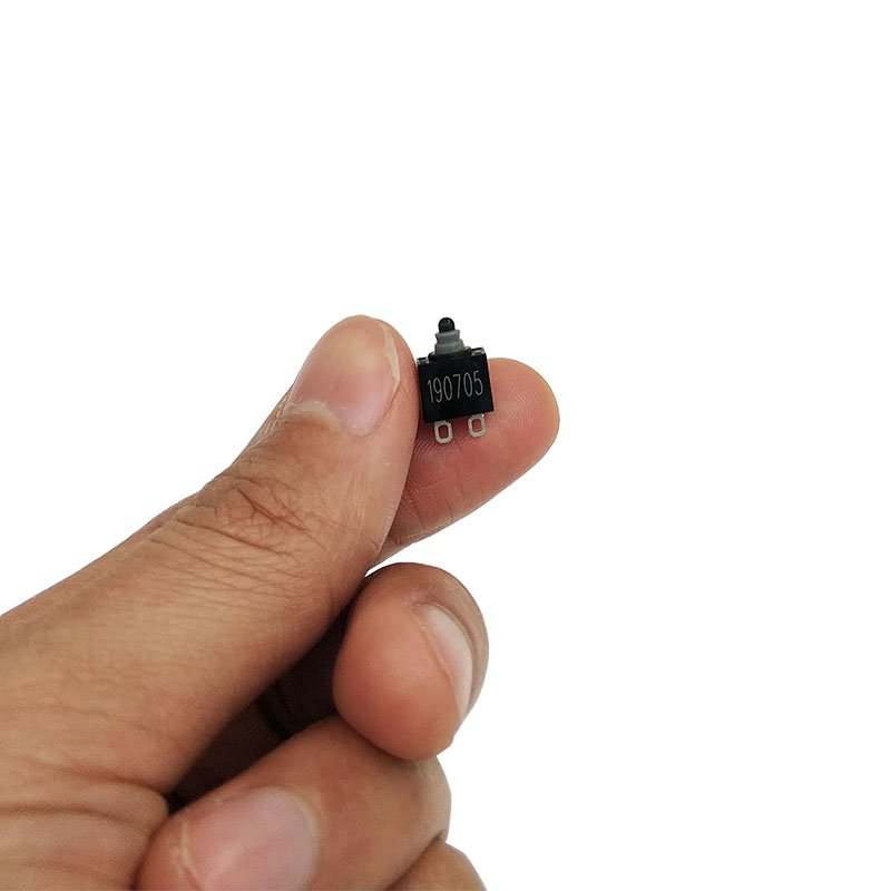 Micro Mini Switch SPST Normally Open 2 Pin DC12V 14 SPST Normally Open 2 Pin DC12V microswitch in hand